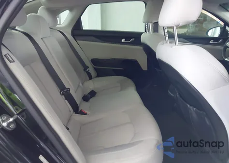 2022 Kia K5 Lxs из США, поврежденный, VIN 5XXG14J28NG105572